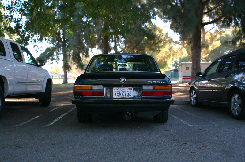 Illustration for article titled SoCal Vintage BMWs: Where the turn-signal-using BMW owners come to play